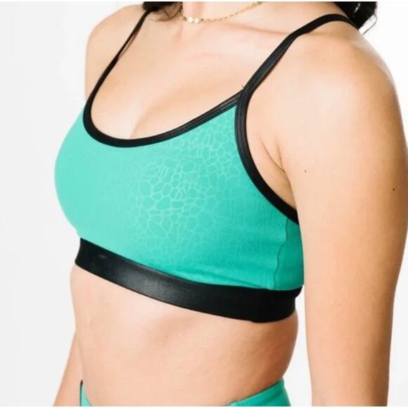 Zyia Active Jade River Stone Metallic Sports Bra - Picture 5 of 7